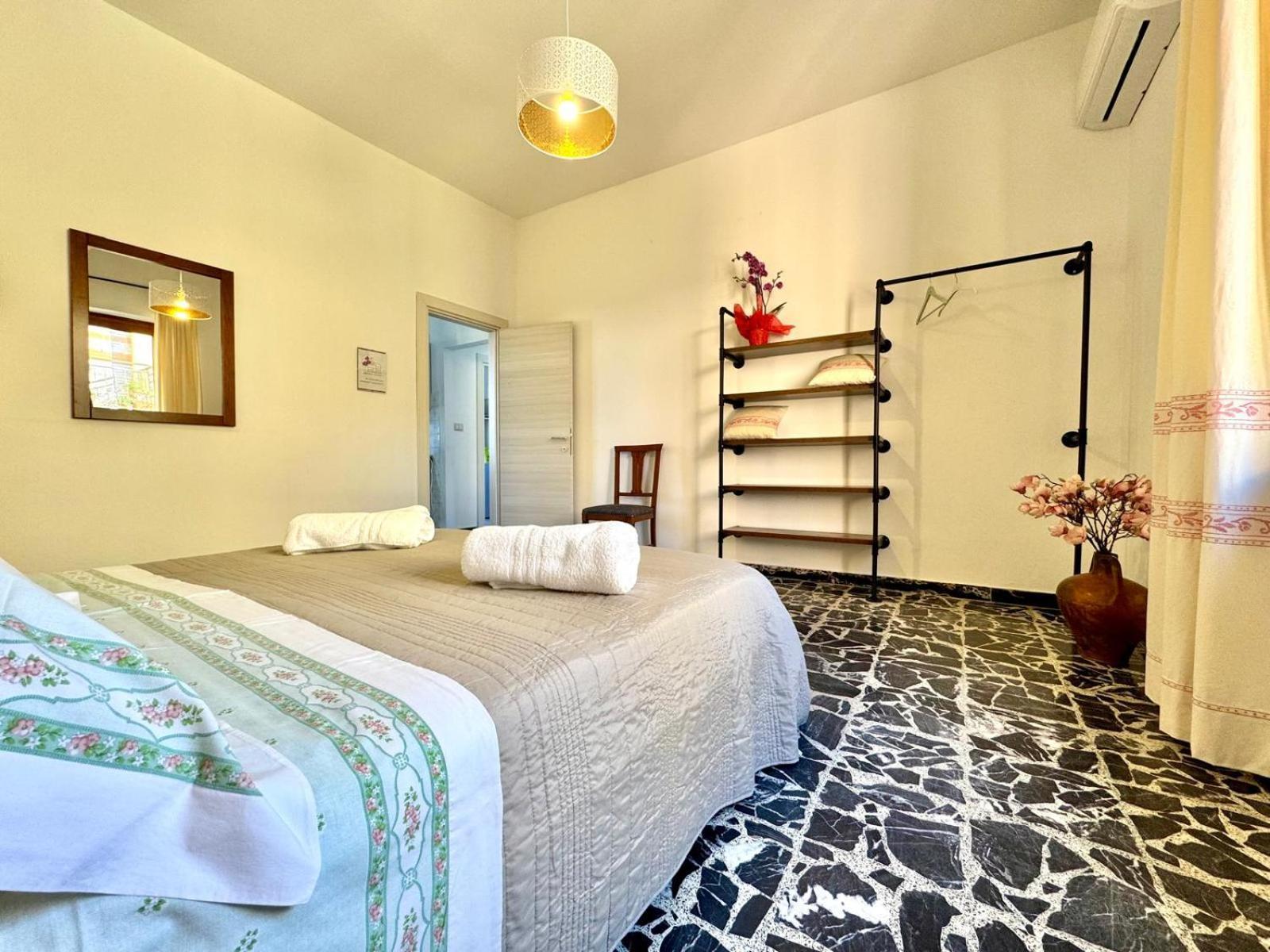 Orchid House Apartman Bari Sardo Kültér fotó